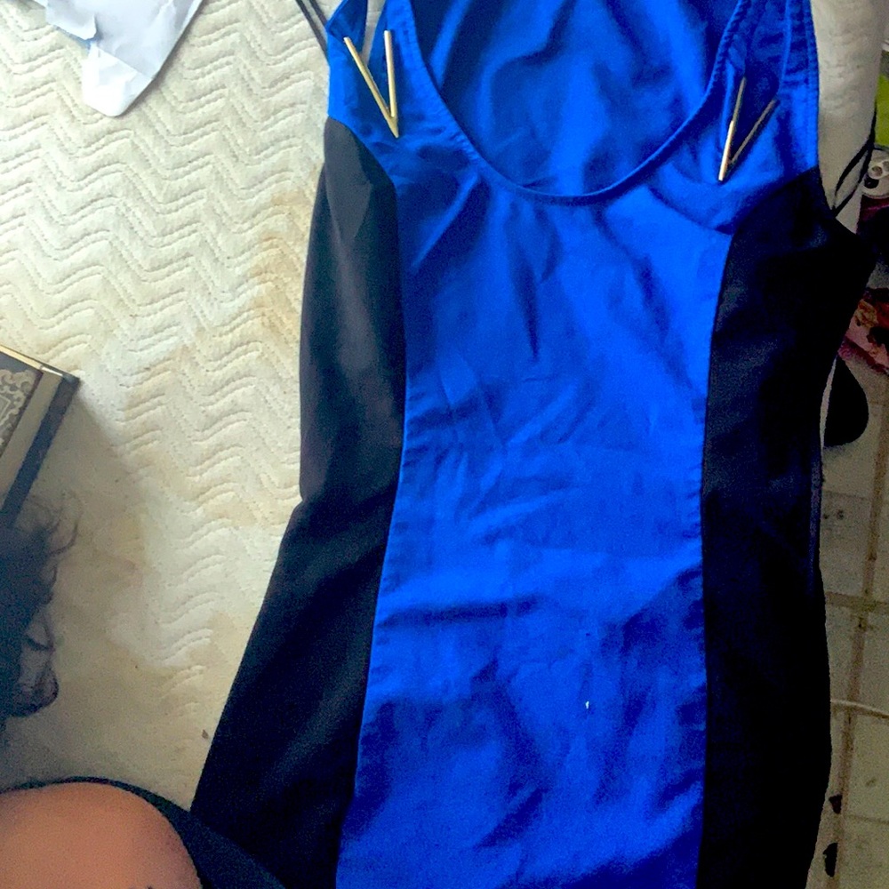 Size Xsmall black and blue zip up dress